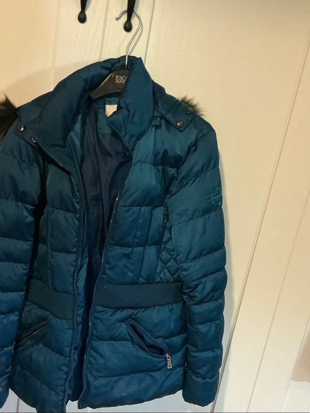 Equestrian-riding puffer jacket Teal Quilted  with Faux Fur Trim